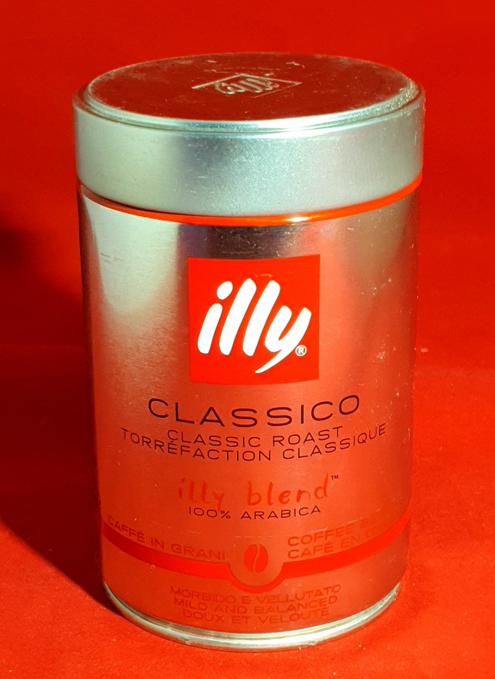 illy szemes kávé 250g 2400.-